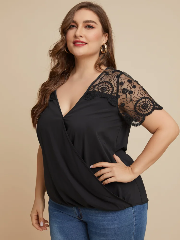 Lace Patchwork V-neck Short Sleeve Plus Size Blouse for Women